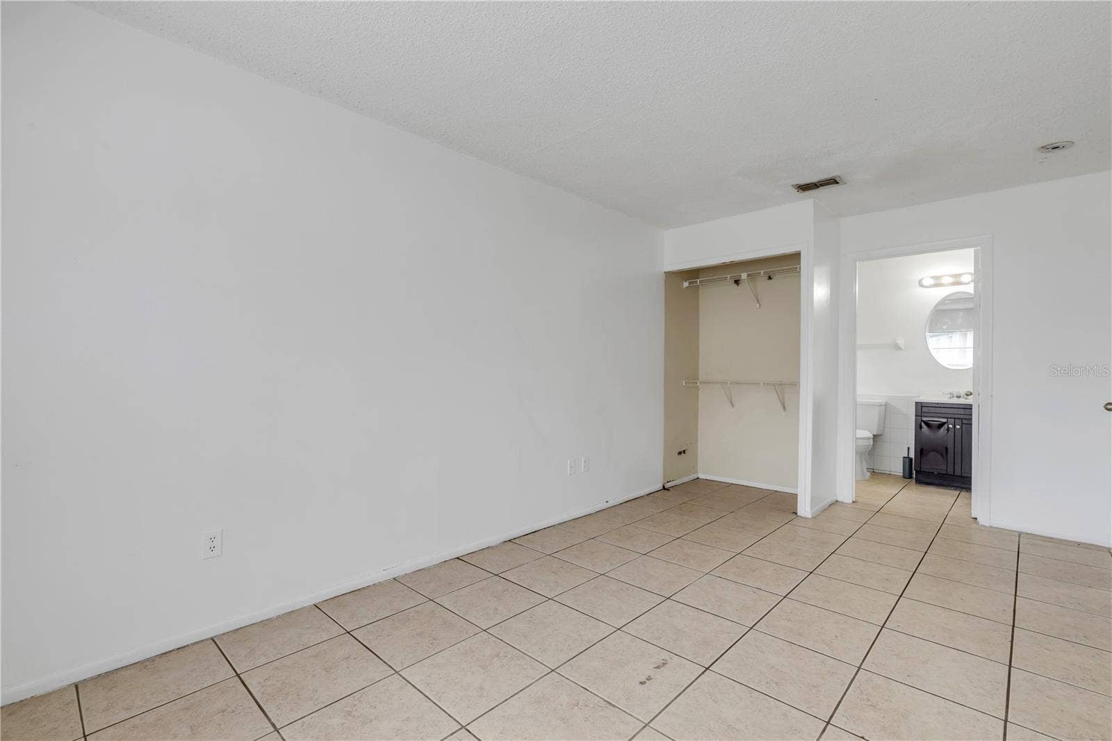 430 BANANA CAY DRIVE, #A, South Daytona, FL 32119