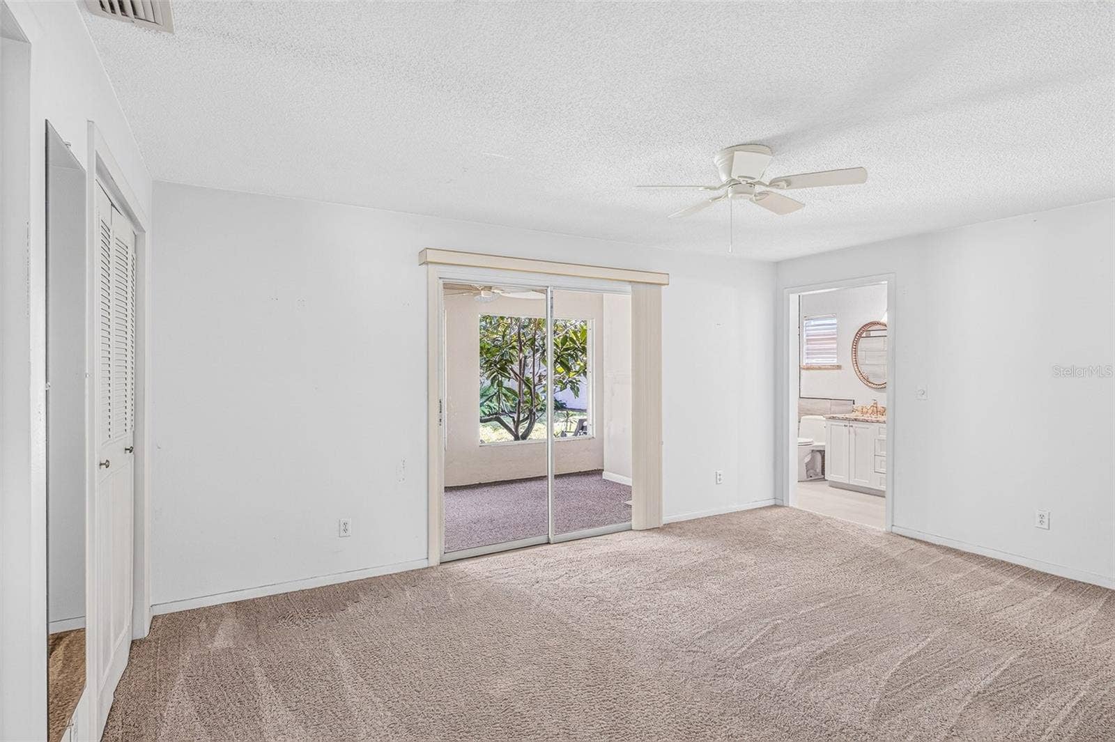 301 VALENCIA COURT, Winter Garden, FL 34787 Primary bedroom