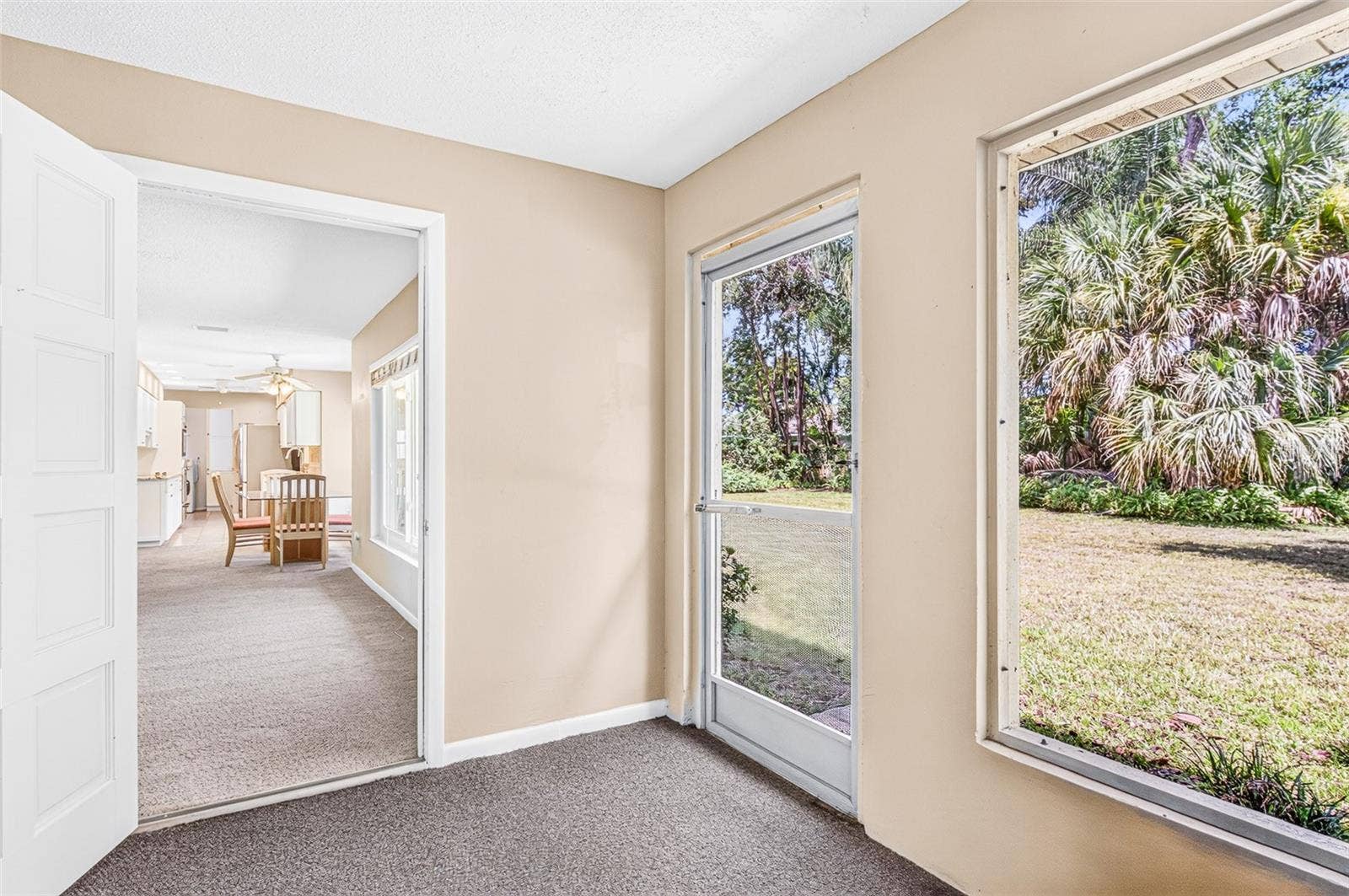 301 VALENCIA COURT, Winter Garden, FL 34787 Enclosed porch to breakfast nook
