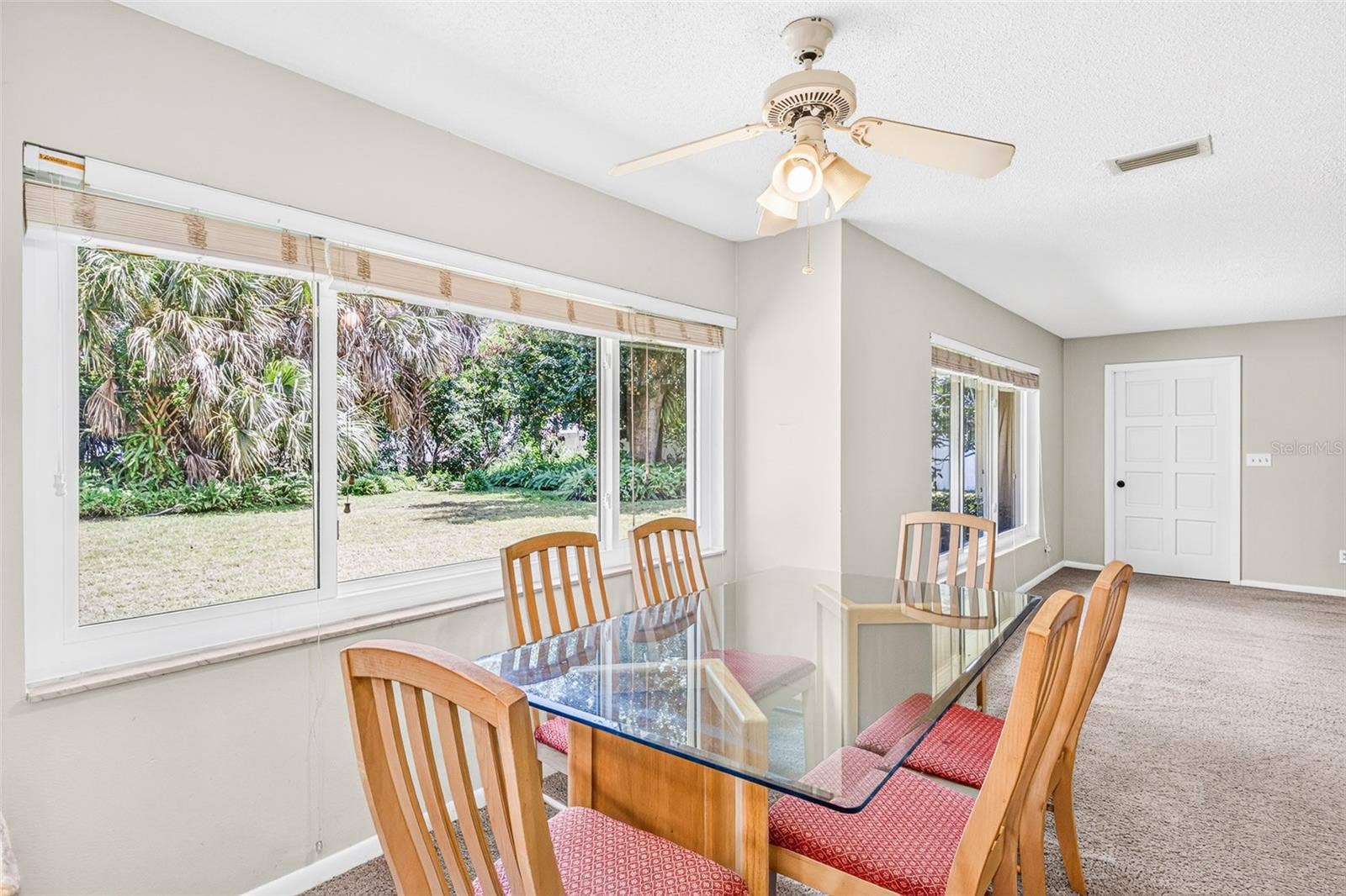 301 VALENCIA COURT, Winter Garden, FL 34787 Breakfast nook