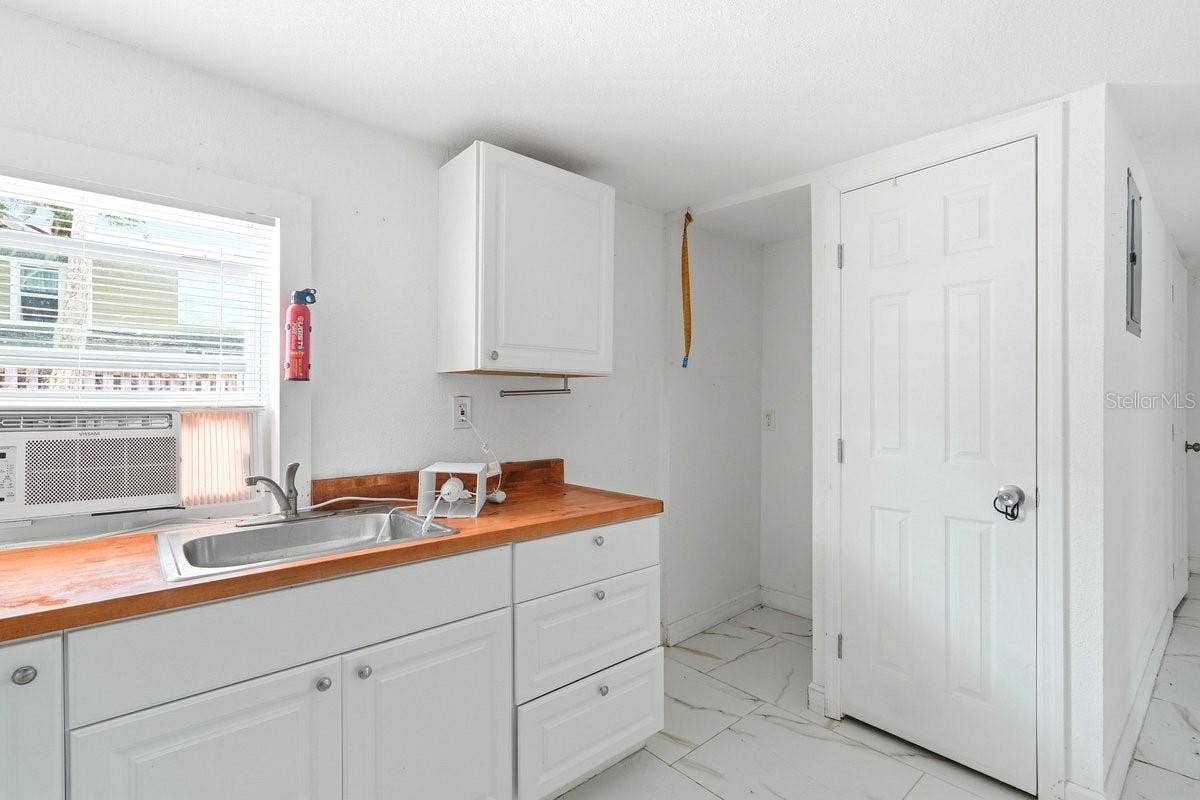 5202 RIVERSIDE DRIVE, Port Orange, FL 32127 5202 RIVERSIDE DRIVE, Port Orange, FL 32127