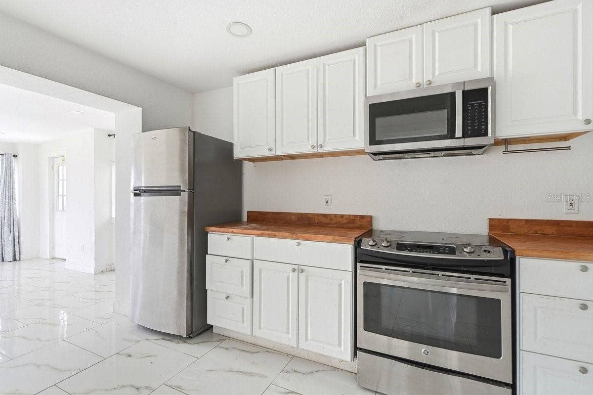5202 RIVERSIDE DRIVE, Port Orange, FL 32127 5202 RIVERSIDE DRIVE, Port Orange, FL 32127