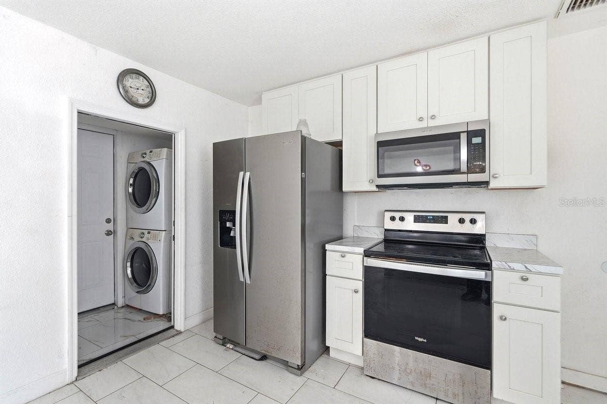 5202 RIVERSIDE DRIVE, Port Orange, FL 32127 5202 RIVERSIDE DRIVE, Port Orange, FL 32127