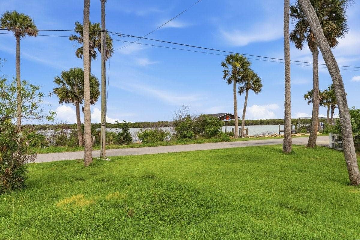 5202 RIVERSIDE DRIVE, Port Orange, FL 32127 5202 RIVERSIDE DRIVE, Port Orange, FL 32127