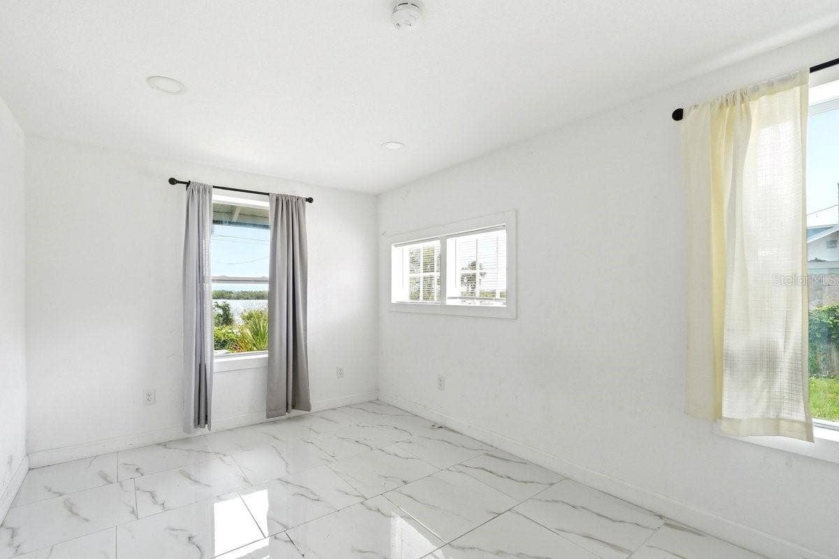 5202 RIVERSIDE DRIVE, Port Orange, FL 32127 5202 RIVERSIDE DRIVE, Port Orange, FL 32127