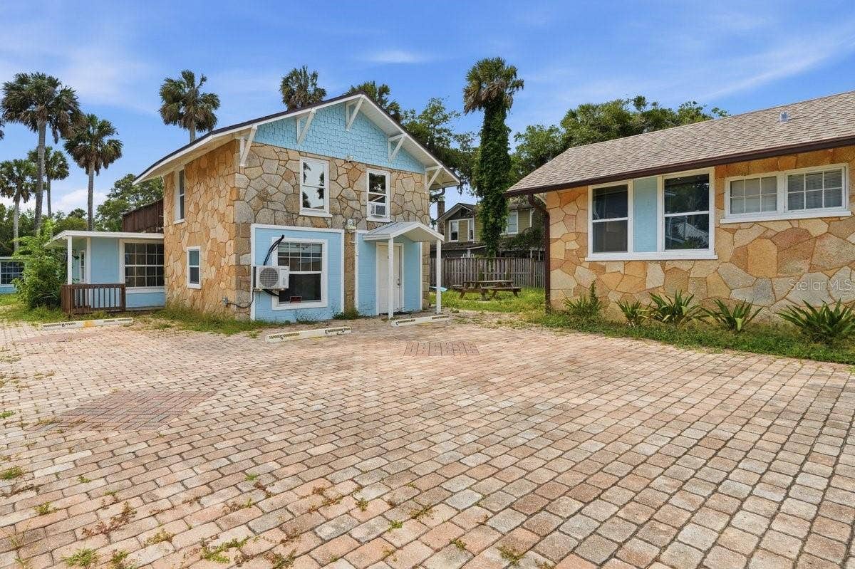 5202 RIVERSIDE DRIVE, Port Orange, FL 32127 5202 RIVERSIDE DRIVE, Port Orange, FL 32127
