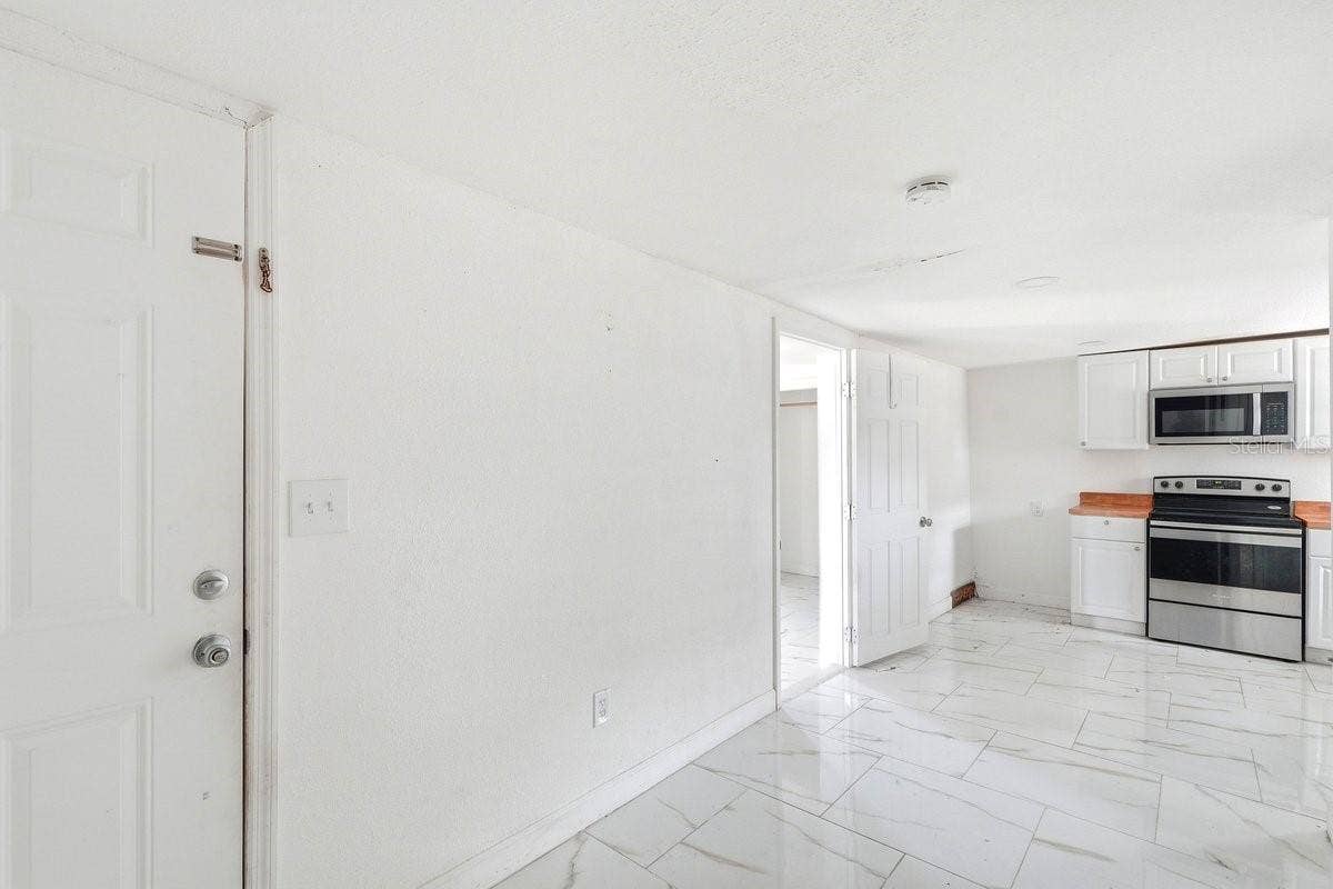 5202 RIVERSIDE DRIVE, Port Orange, FL 32127 5202 RIVERSIDE DRIVE, Port Orange, FL 32127