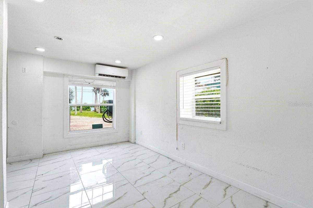 5202 RIVERSIDE DRIVE, Port Orange, FL 32127 5202 RIVERSIDE DRIVE, Port Orange, FL 32127