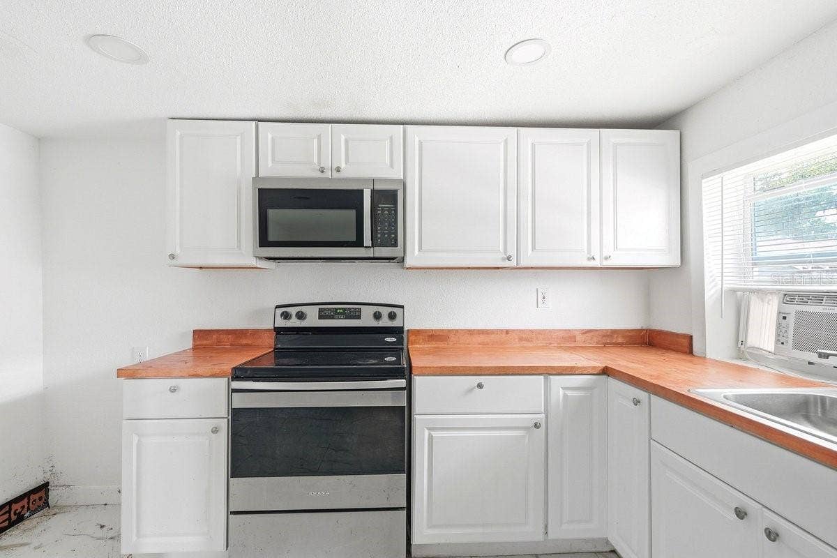5202 RIVERSIDE DRIVE, Port Orange, FL 32127 5202 RIVERSIDE DRIVE, Port Orange, FL 32127