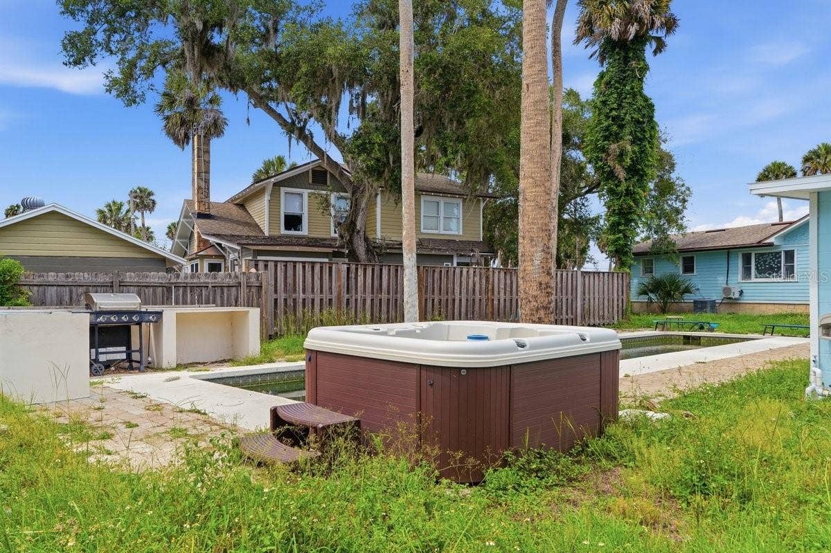 5202 RIVERSIDE DRIVE, Port Orange, FL 32127 5202 RIVERSIDE DRIVE, Port Orange, FL 32127