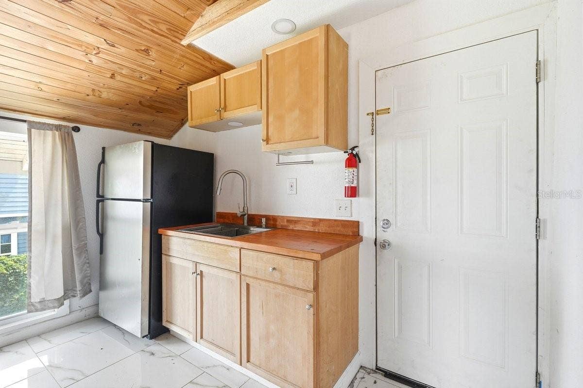 5202 RIVERSIDE DRIVE, Port Orange, FL 32127 5202 RIVERSIDE DRIVE, Port Orange, FL 32127