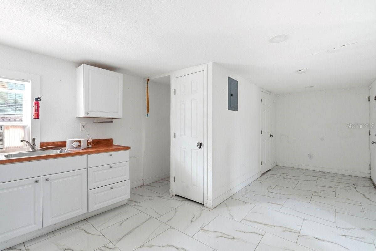5202 RIVERSIDE DRIVE, Port Orange, FL 32127 5202 RIVERSIDE DRIVE, Port Orange, FL 32127