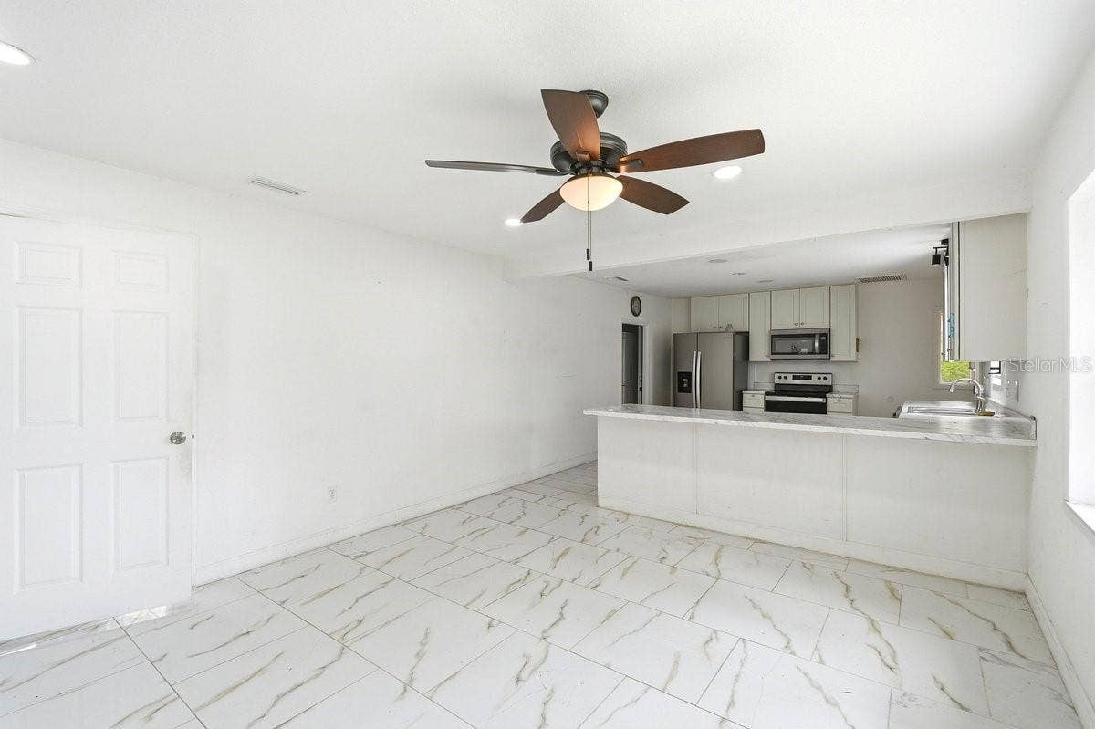 5202 RIVERSIDE DRIVE, Port Orange, FL 32127 5202 RIVERSIDE DRIVE, Port Orange, FL 32127
