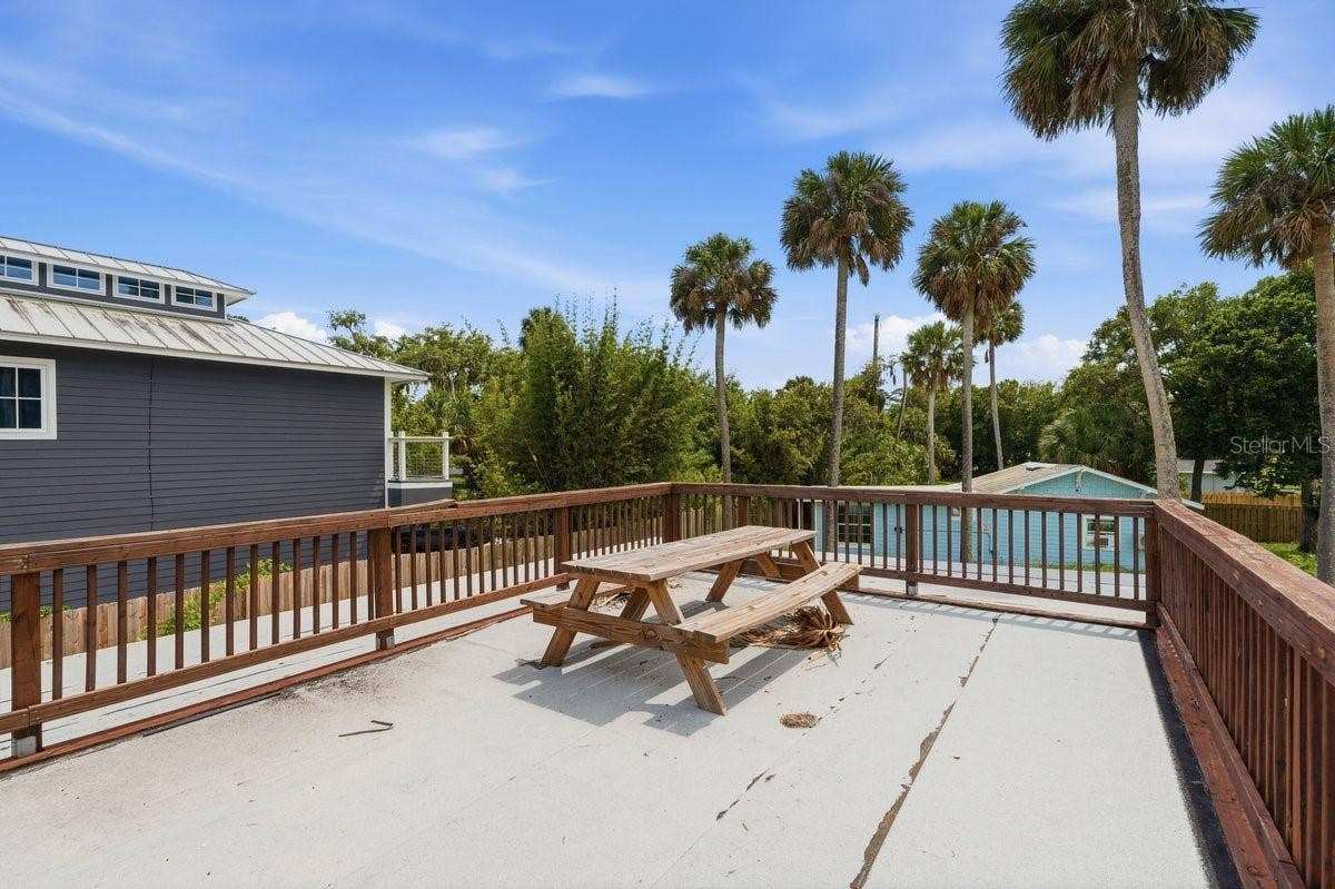 5202 RIVERSIDE DRIVE, Port Orange, FL 32127 5202 RIVERSIDE DRIVE, Port Orange, FL 32127