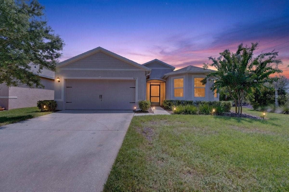 5349 SANDPINE HAVEN LANE, Port Orange, FL 32128 5349 SANDPINE HAVEN LANE, Port Orange, FL 32128