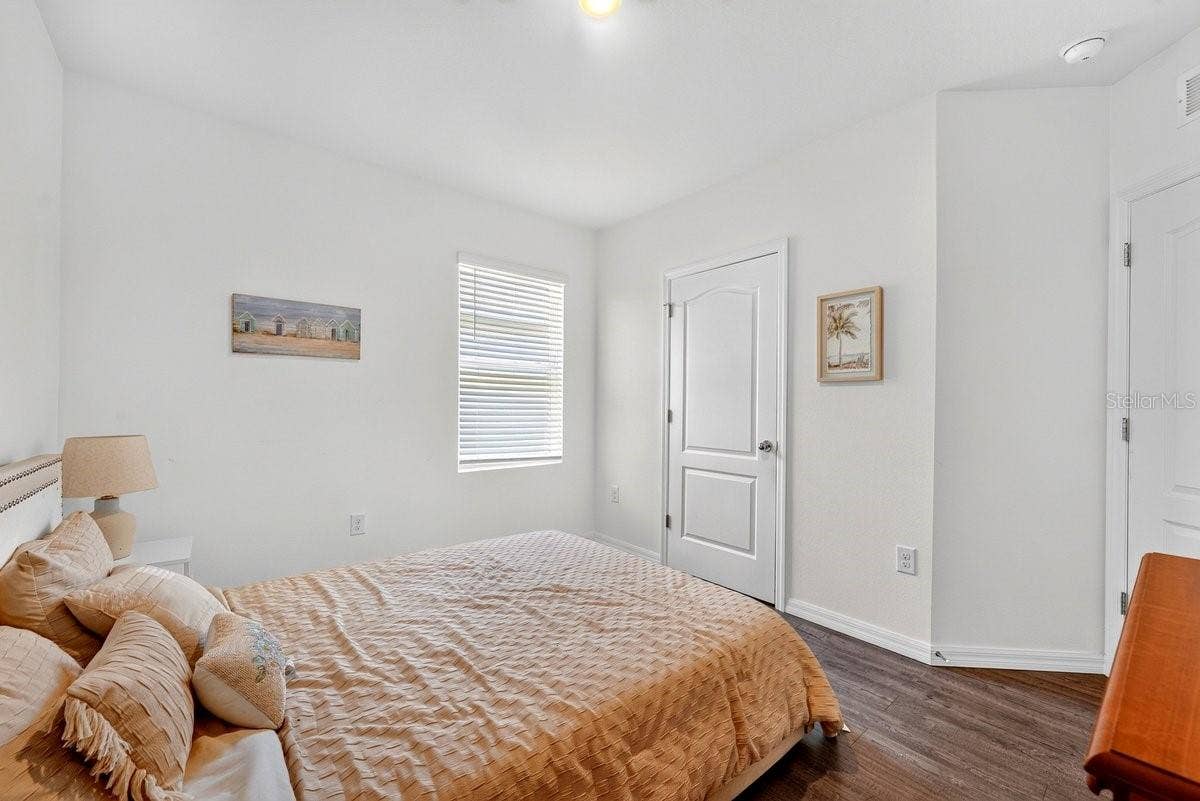 5349 SANDPINE HAVEN LANE, Port Orange, FL 32128 5349 SANDPINE HAVEN LANE, Port Orange, FL 32128