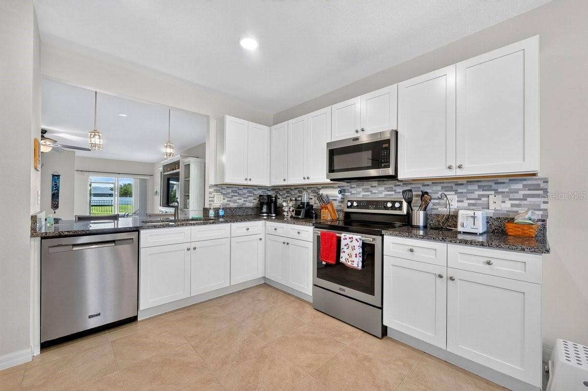 5349 SANDPINE HAVEN LANE, Port Orange, FL 32128 5349 SANDPINE HAVEN LANE, Port Orange, FL 32128