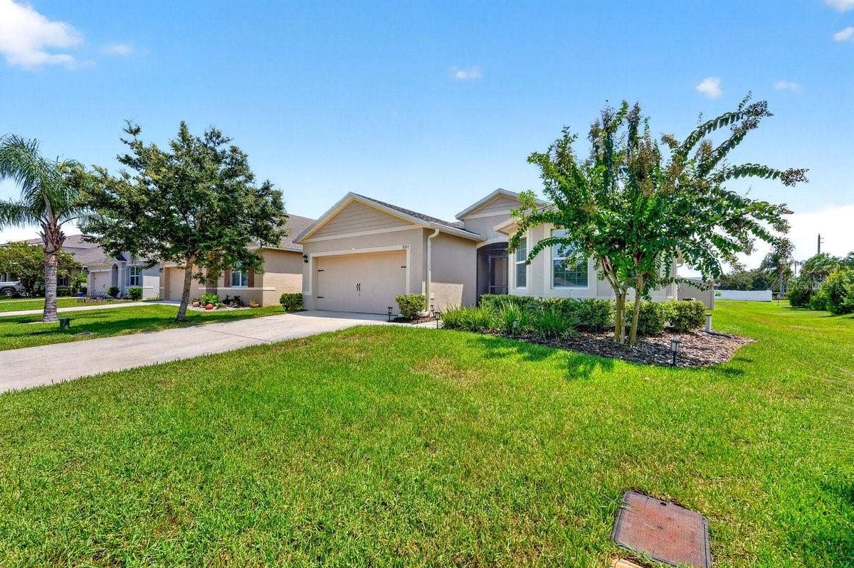 5349 SANDPINE HAVEN LANE, Port Orange, FL 32128 5349 SANDPINE HAVEN LANE, Port Orange, FL 32128