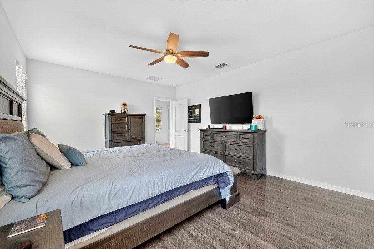 5349 SANDPINE HAVEN LANE, Port Orange, FL 32128 5349 SANDPINE HAVEN LANE, Port Orange, FL 32128