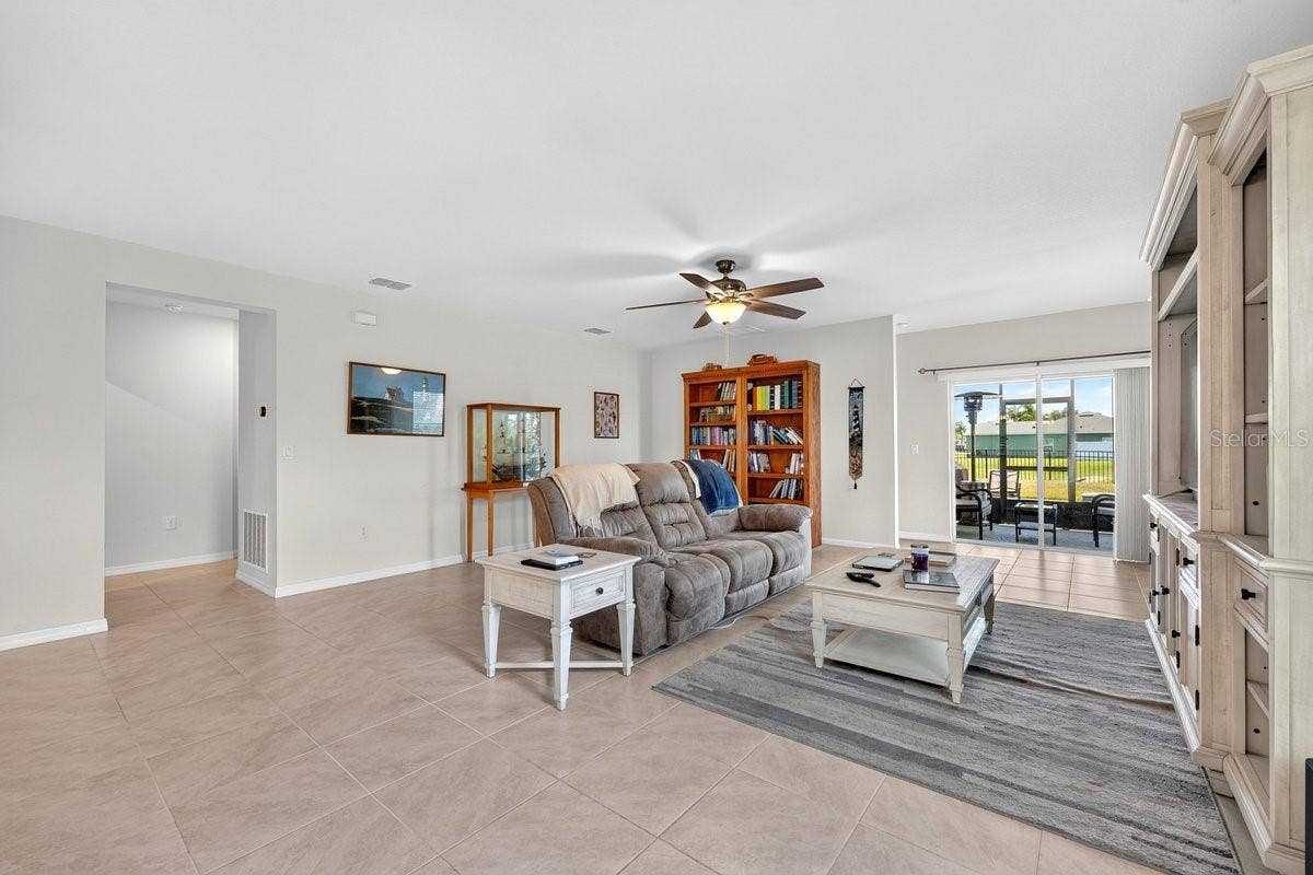 5349 SANDPINE HAVEN LANE, Port Orange, FL 32128 5349 SANDPINE HAVEN LANE, Port Orange, FL 32128