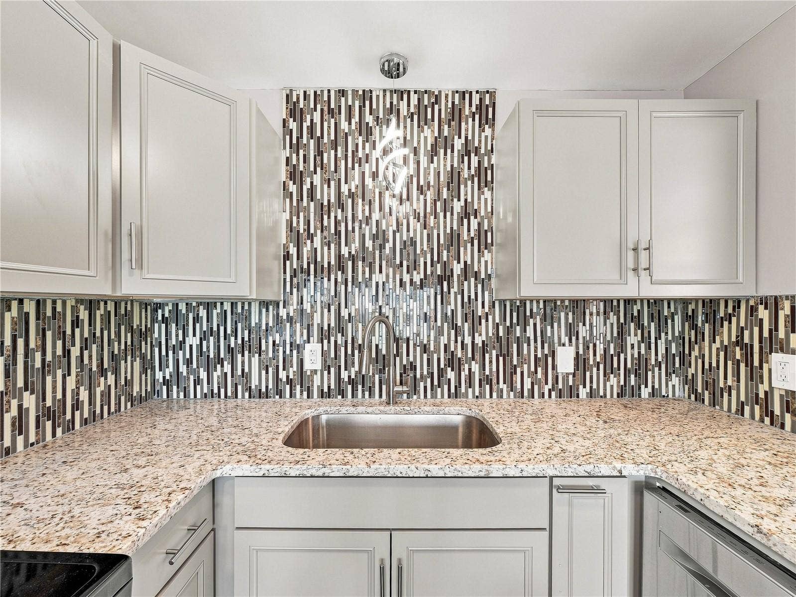 629 CEDAR PARK DRIVE, Daytona Beach, FL 32114 629 CEDAR PARK DRIVE, Daytona Beach, FL 32114