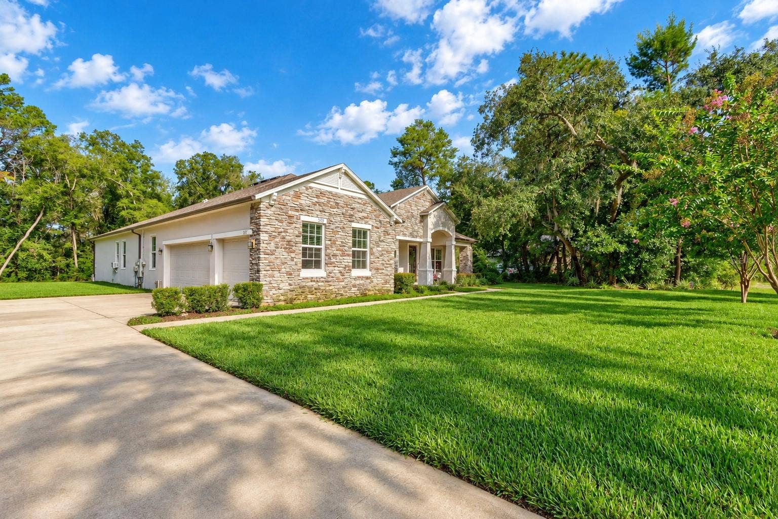 3520 TYNGSBOURGH DRIVE, Deland, FL 32720 3520 TYNGSBOURGH DRIVE, Deland, FL 32720