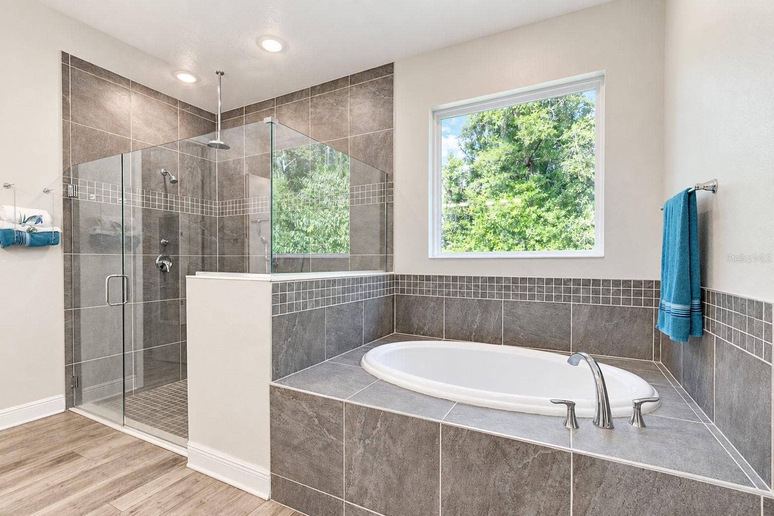 3520 TYNGSBOURGH DRIVE, Deland, FL 32720 3520 TYNGSBOURGH DRIVE, Deland, FL 32720
