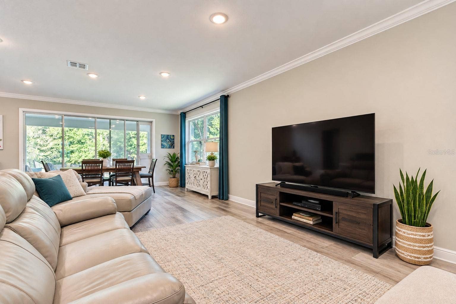 3520 TYNGSBOURGH DRIVE, Deland, FL 32720 3520 TYNGSBOURGH DRIVE, Deland, FL 32720