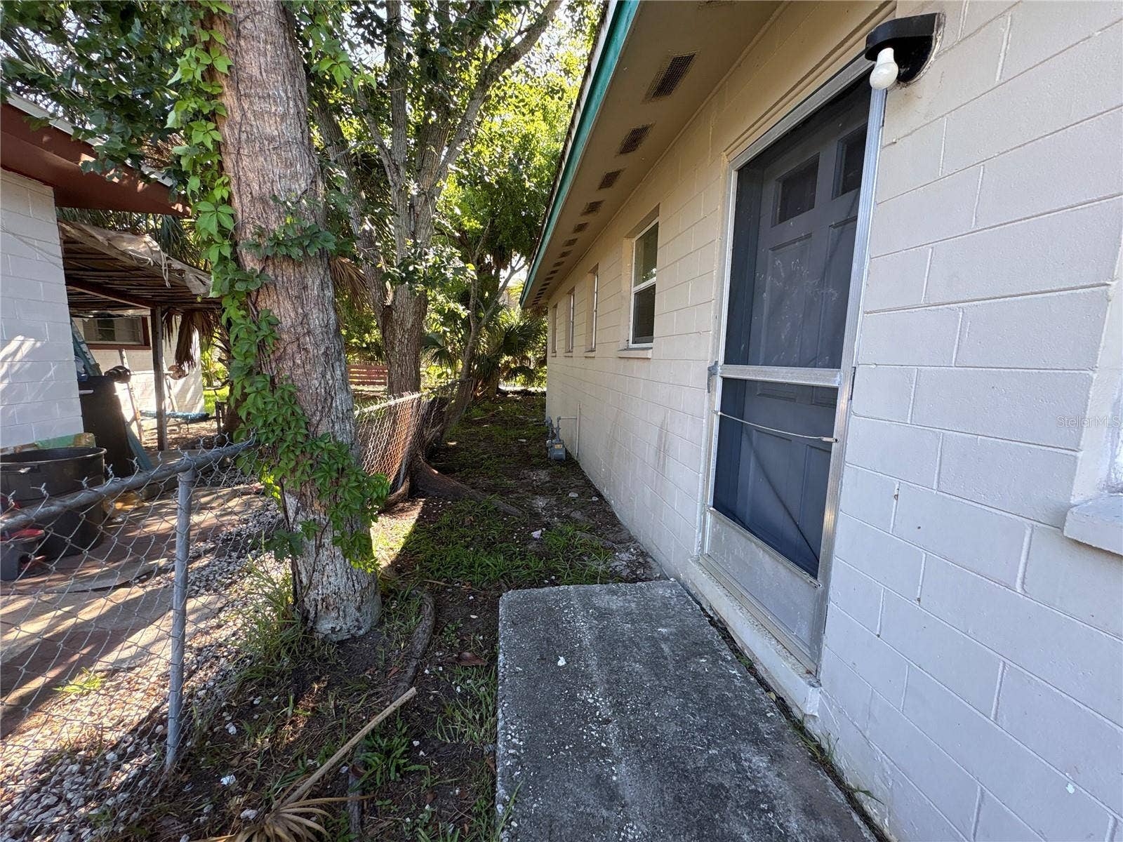 532 S CAROLINE STREET, Daytona Beach, FL 32114 532 S CAROLINE STREET, Daytona Beach, FL 32114