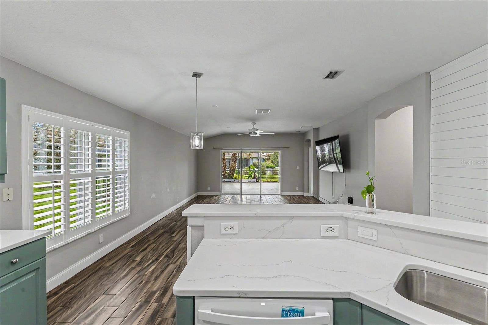 113 WETHERSFIELD CT, Deland, FL 32724 113 WETHERSFIELD CT, Deland, FL 32724