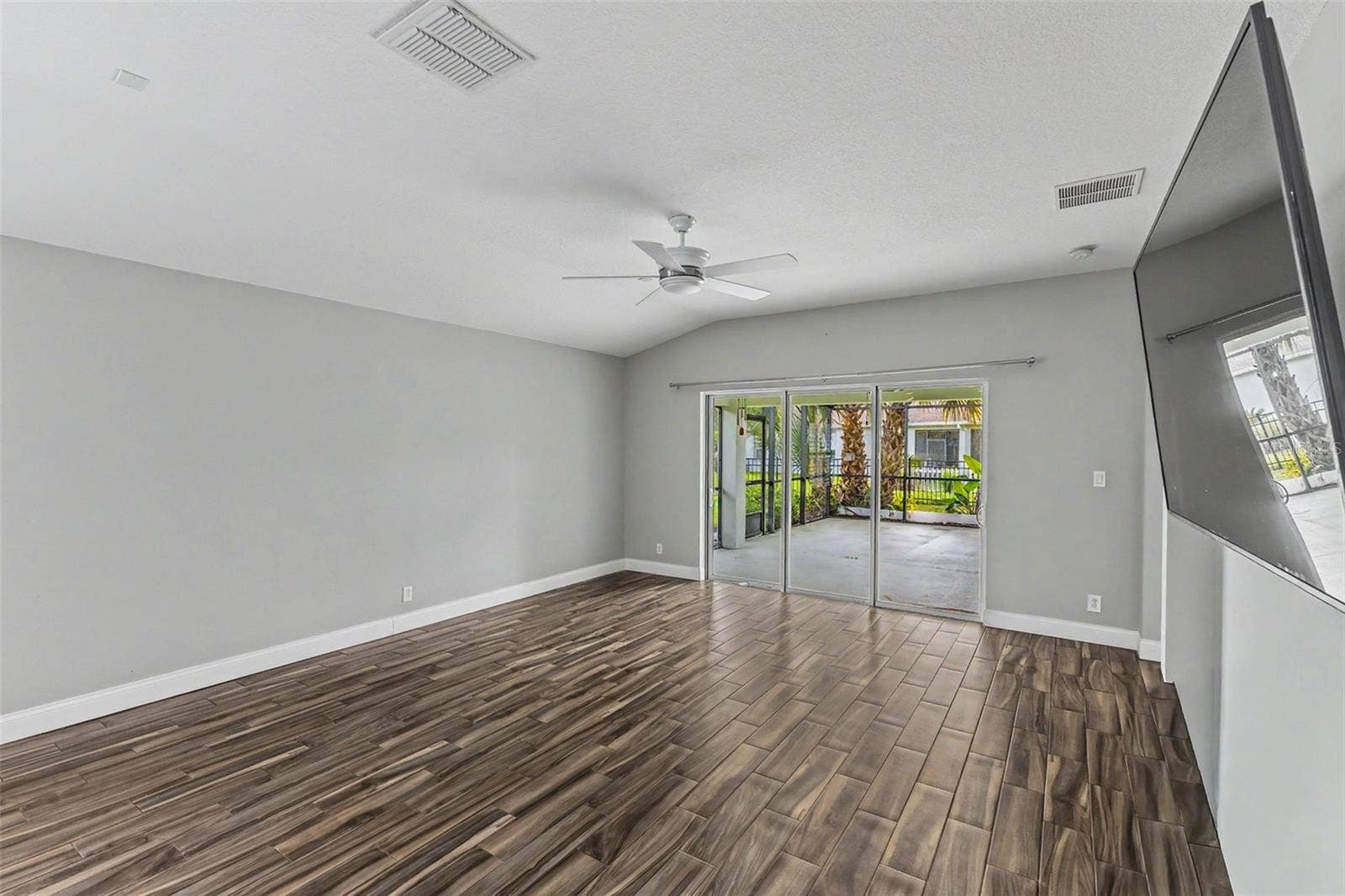 113 WETHERSFIELD CT, Deland, FL 32724 113 WETHERSFIELD CT, Deland, FL 32724