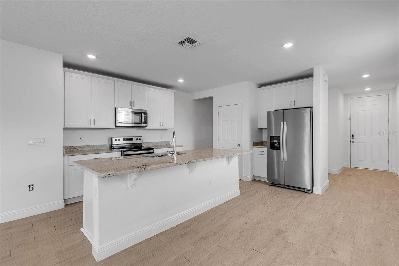 145 LINKS TERRACE BOULEVARD, Daytona Beach, FL 32124 Kitchen