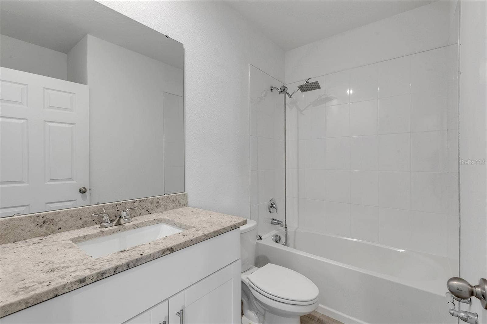 145 LINKS TERRACE BOULEVARD, Daytona Beach, FL 32124 Bath 2