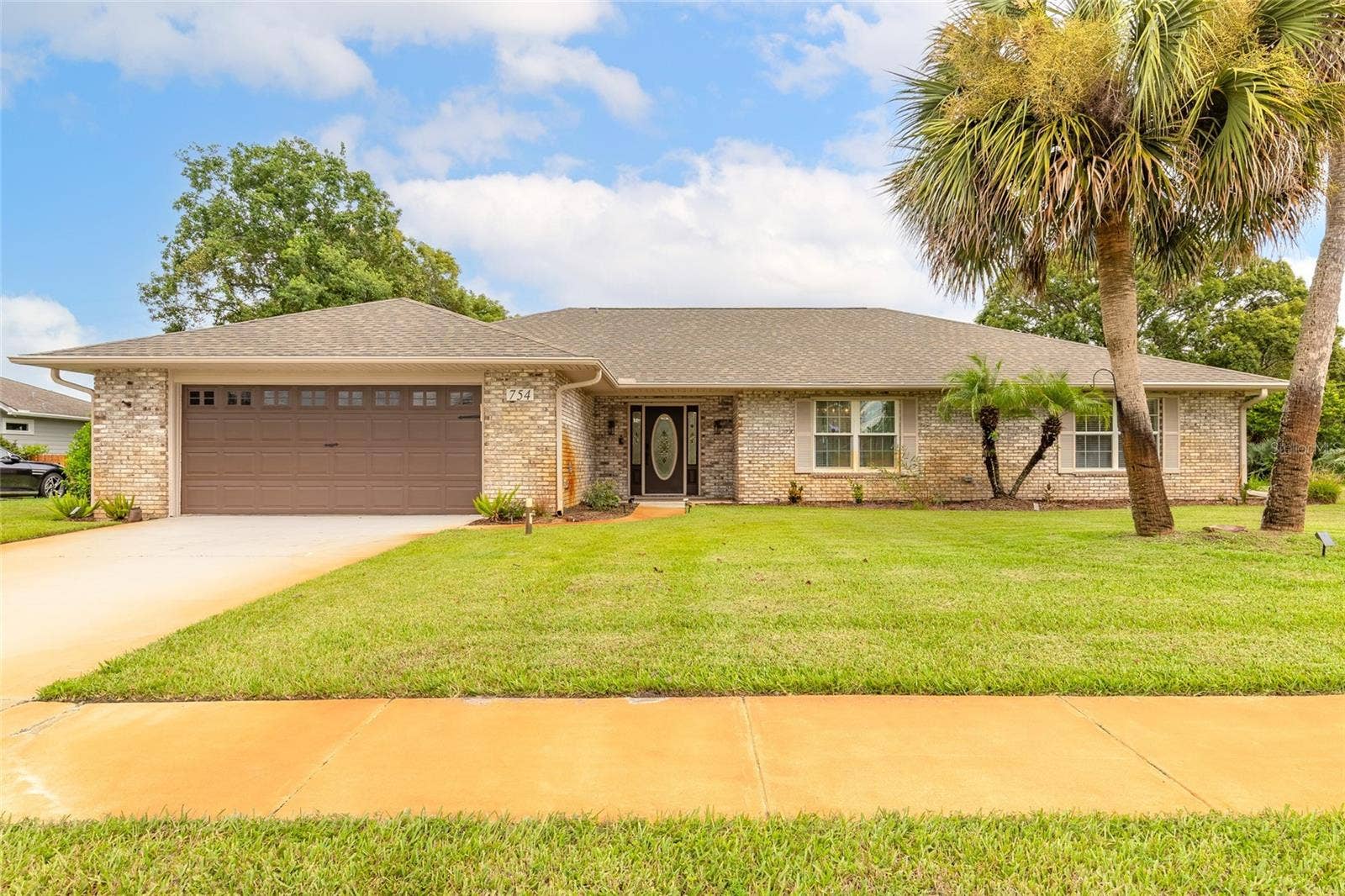 754 PELICAN BAY DRIVE, Daytona Beach, FL 32119 754 PELICAN BAY DRIVE, Daytona Beach, FL 32119