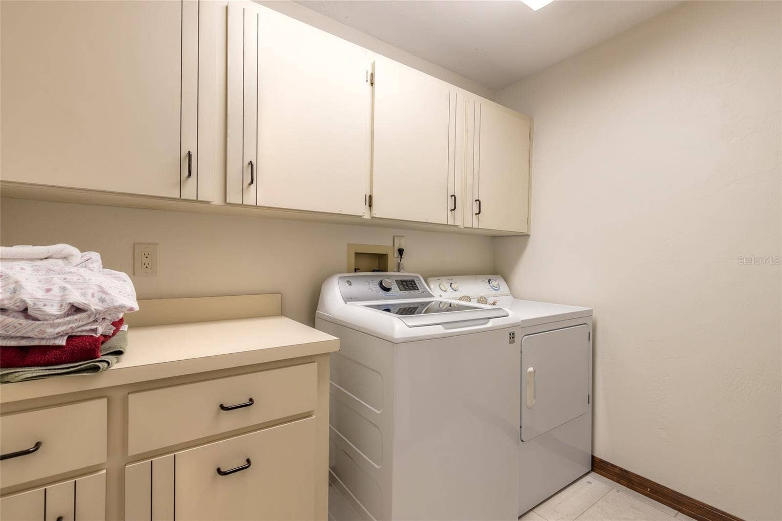 754 PELICAN BAY DRIVE, Daytona Beach, FL 32119 754 PELICAN BAY DRIVE, Daytona Beach, FL 32119