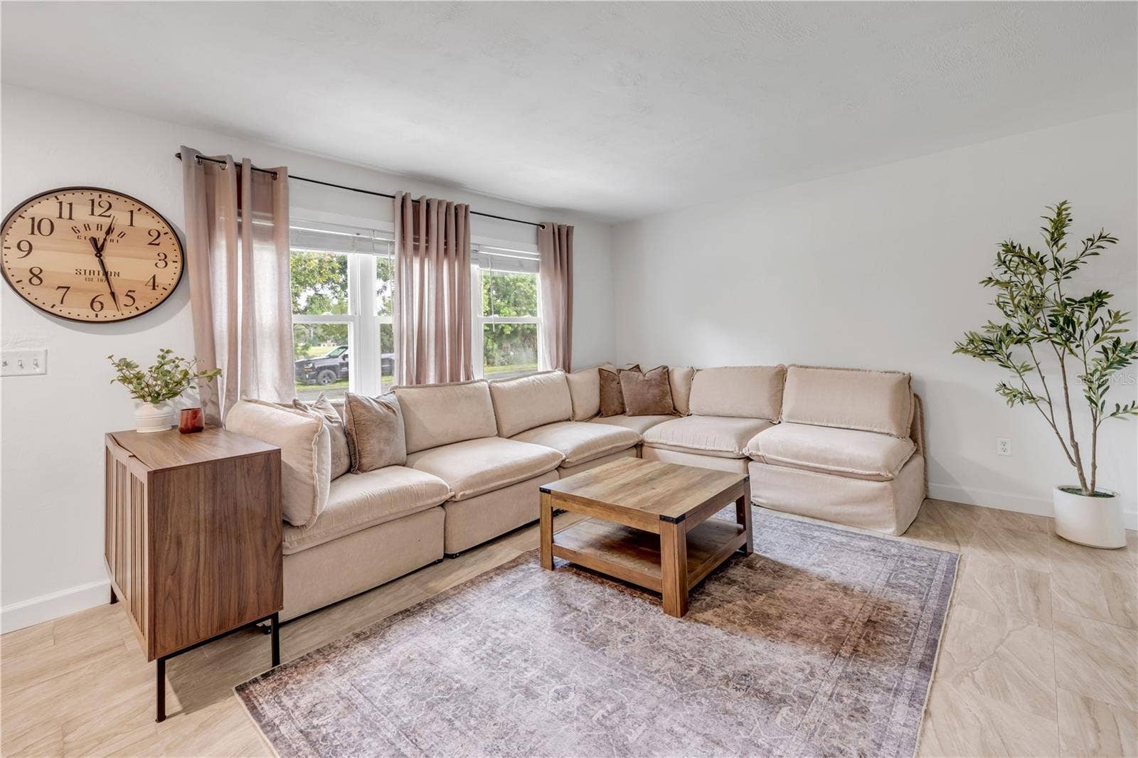 921 ASPEN DRIVE, South Daytona, FL 32119 921 ASPEN DRIVE, South Daytona, FL 32119