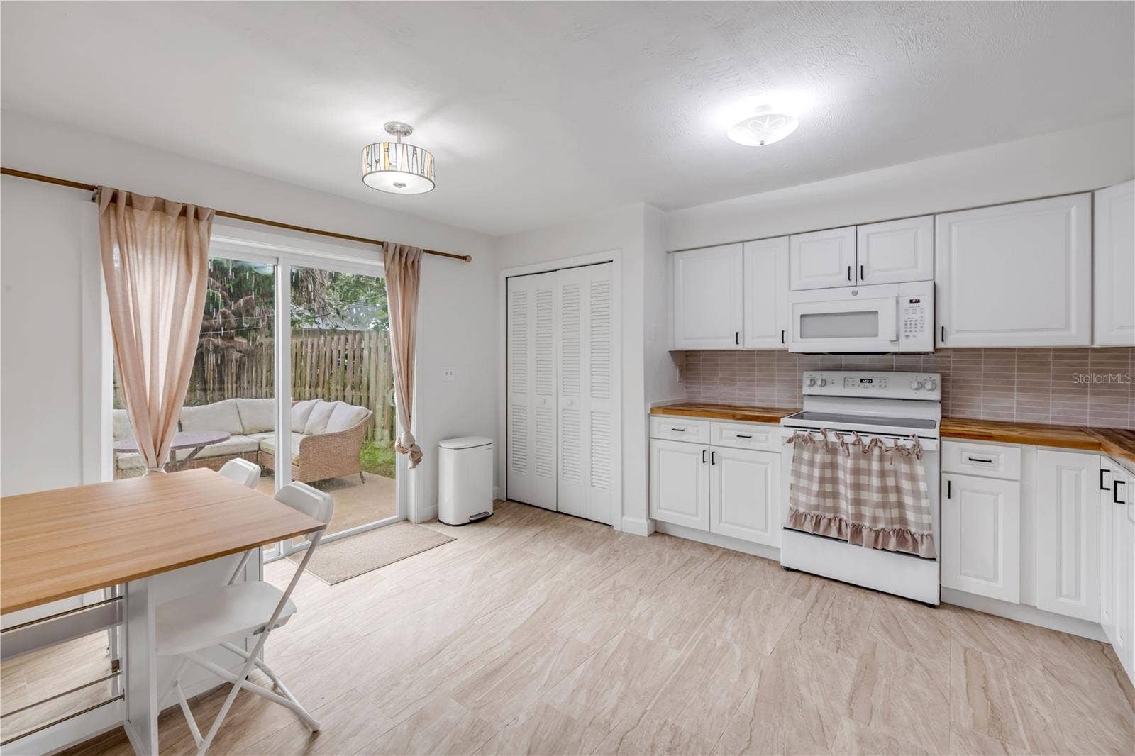 921 ASPEN DRIVE, South Daytona, FL 32119 921 ASPEN DRIVE, South Daytona, FL 32119