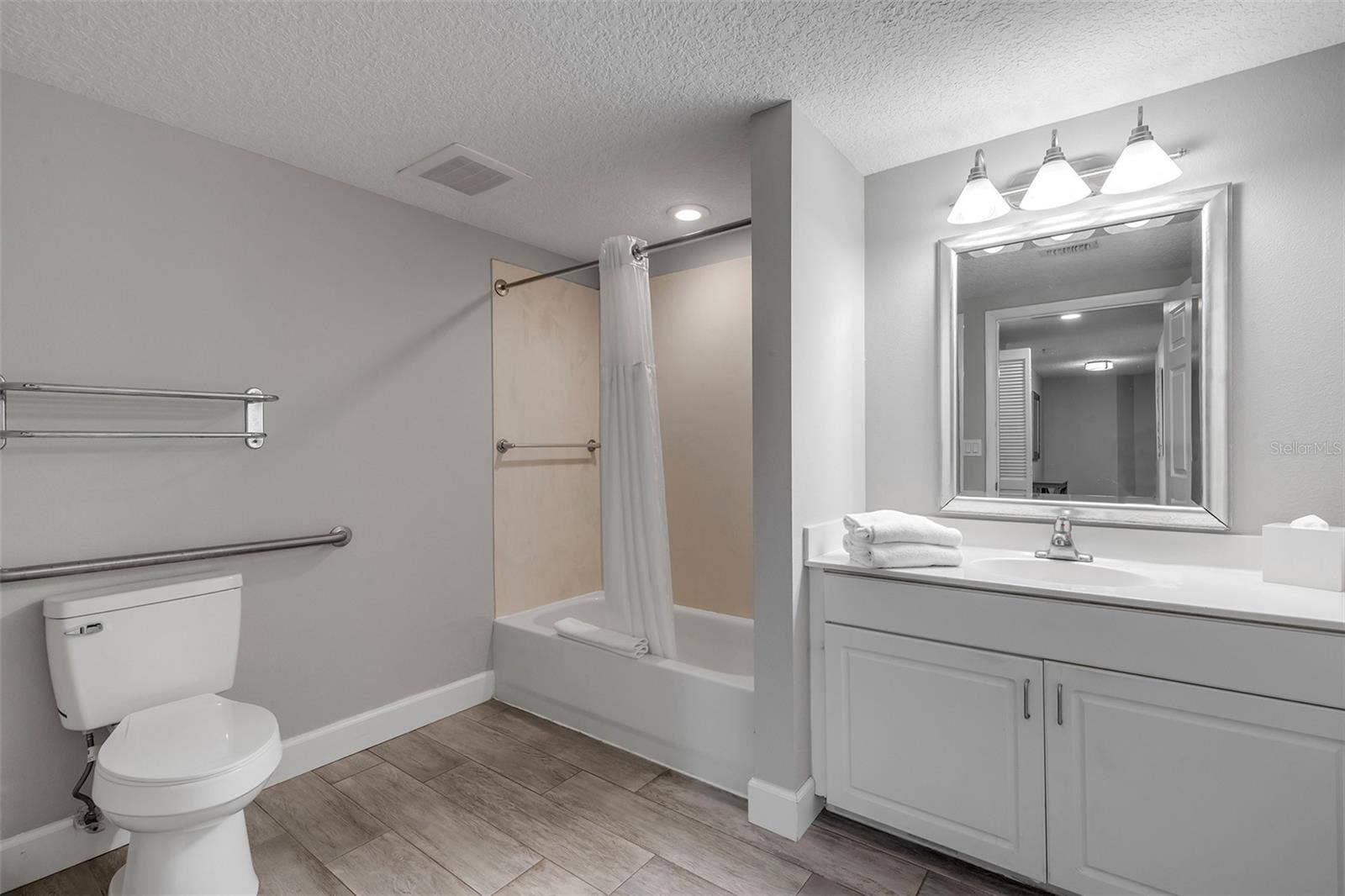 350 N ATLANTIC AVENUE, #2126, Daytona Beach, FL 32118