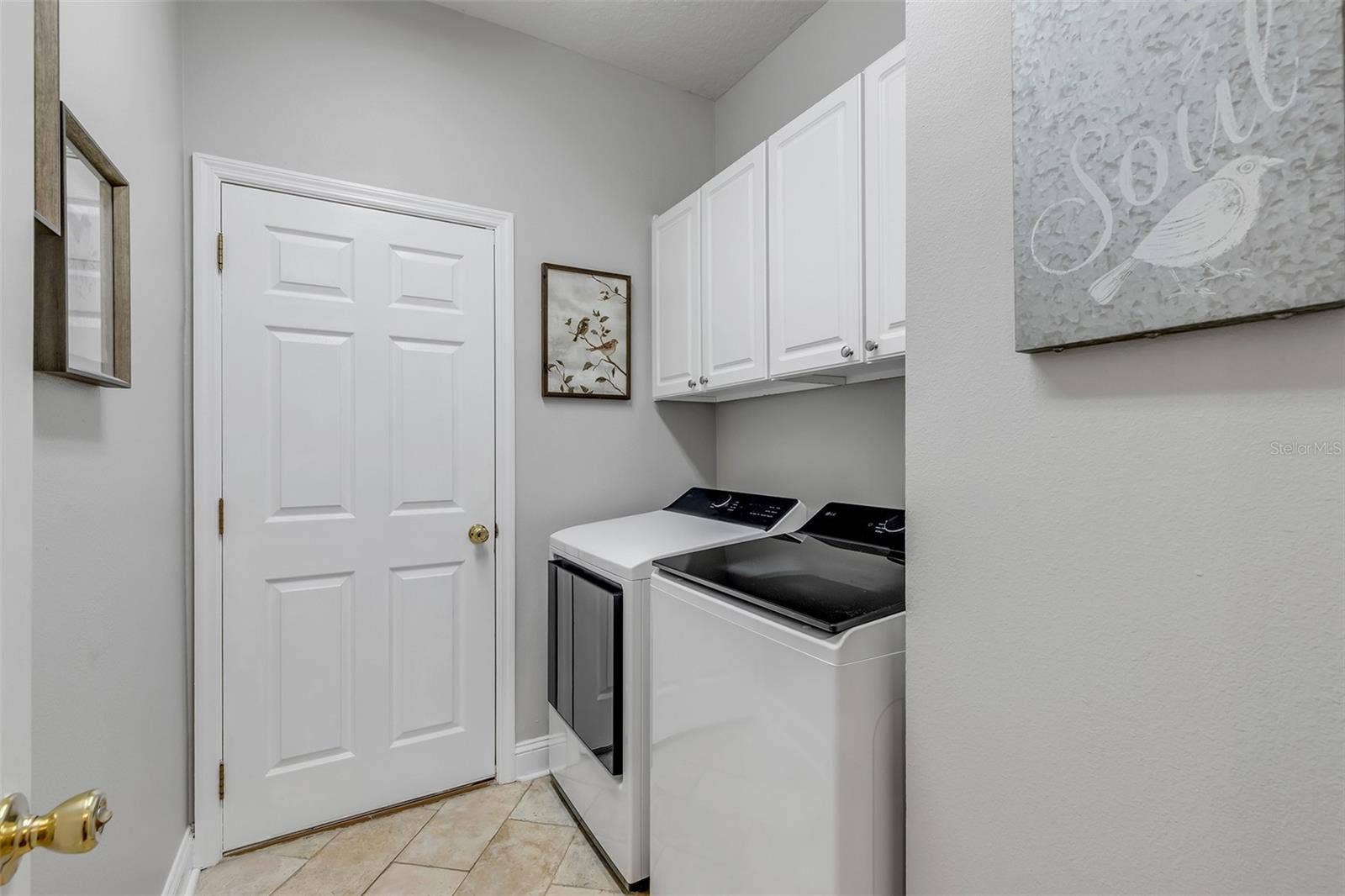 190 EKANA CIRCLE, Daytona Beach, FL 32124 Laundry Room