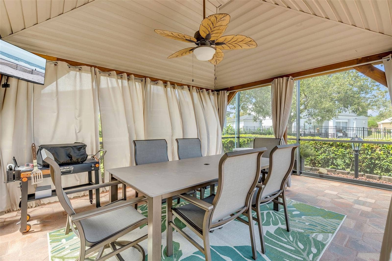 190 EKANA CIRCLE, Daytona Beach, FL 32124 Poolside Cabana 2