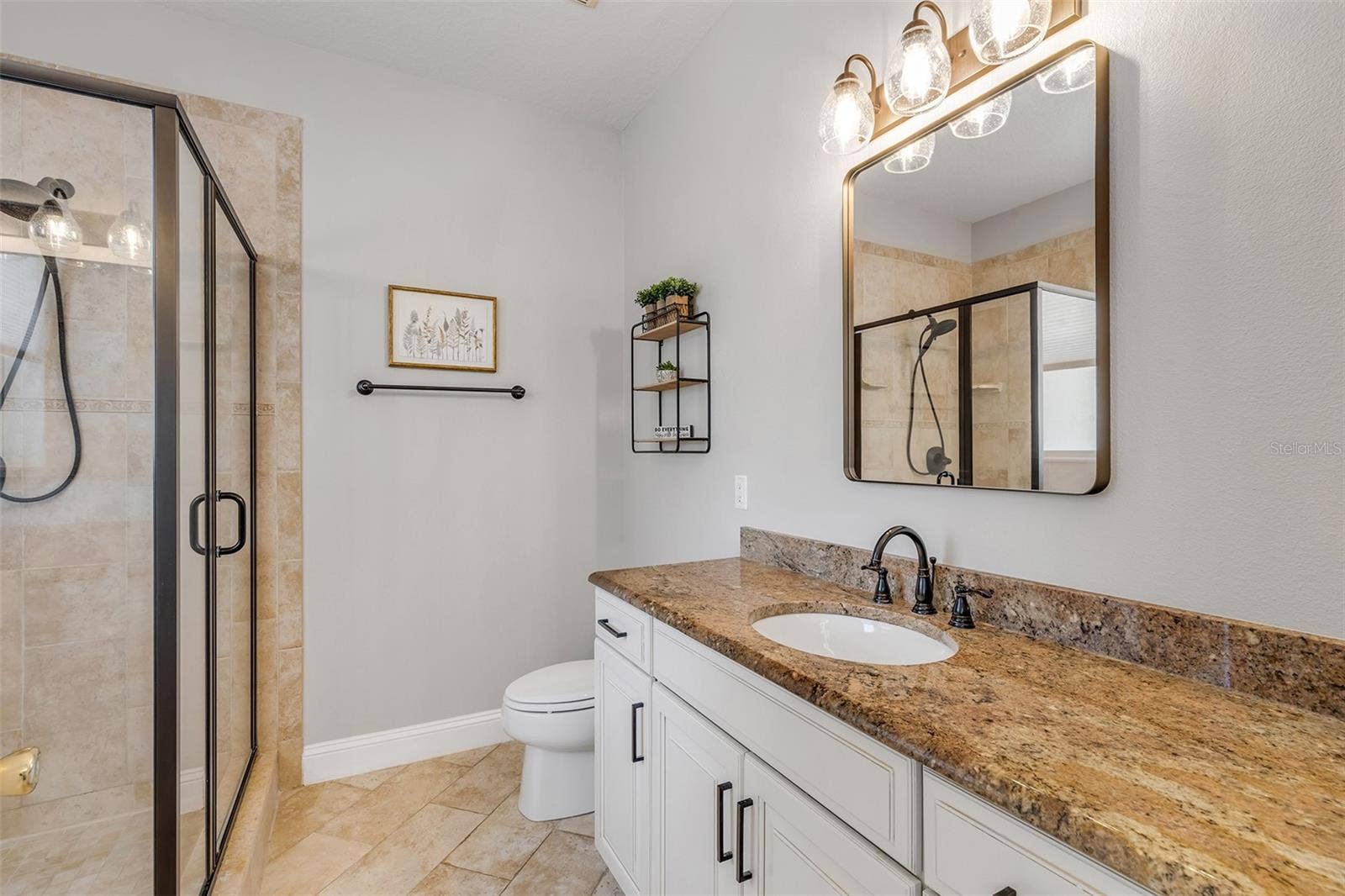 190 EKANA CIRCLE, Daytona Beach, FL 32124 Primary Bathroom