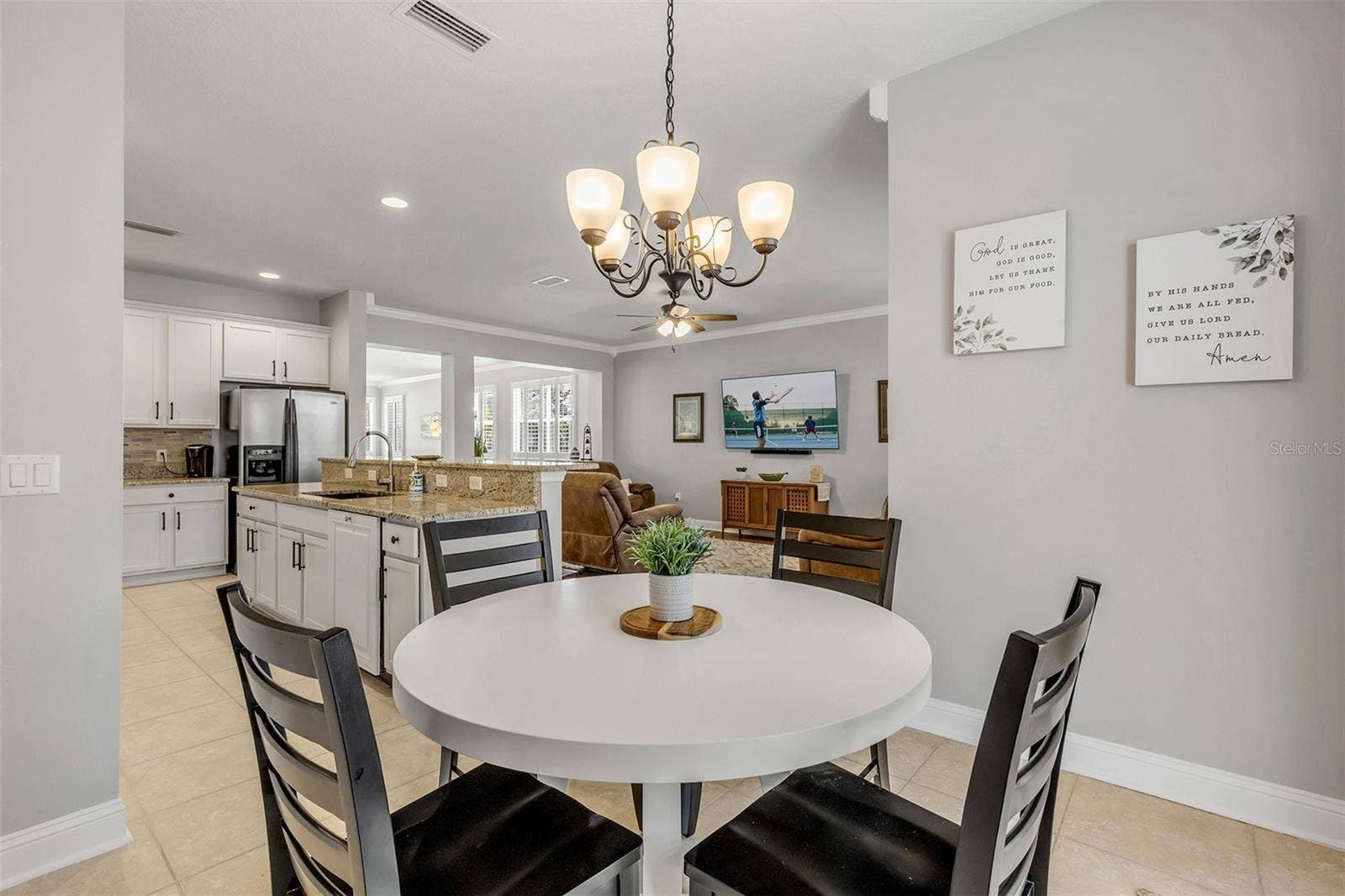 190 EKANA CIRCLE, Daytona Beach, FL 32124 Breakfast Nook.2