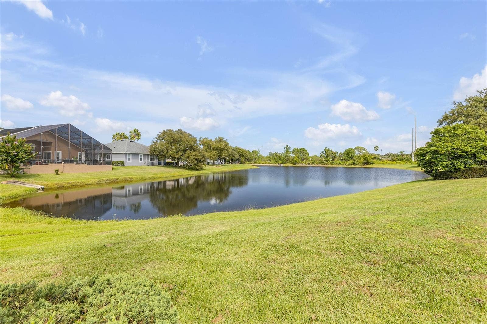 190 EKANA CIRCLE, Daytona Beach, FL 32124 Lake View