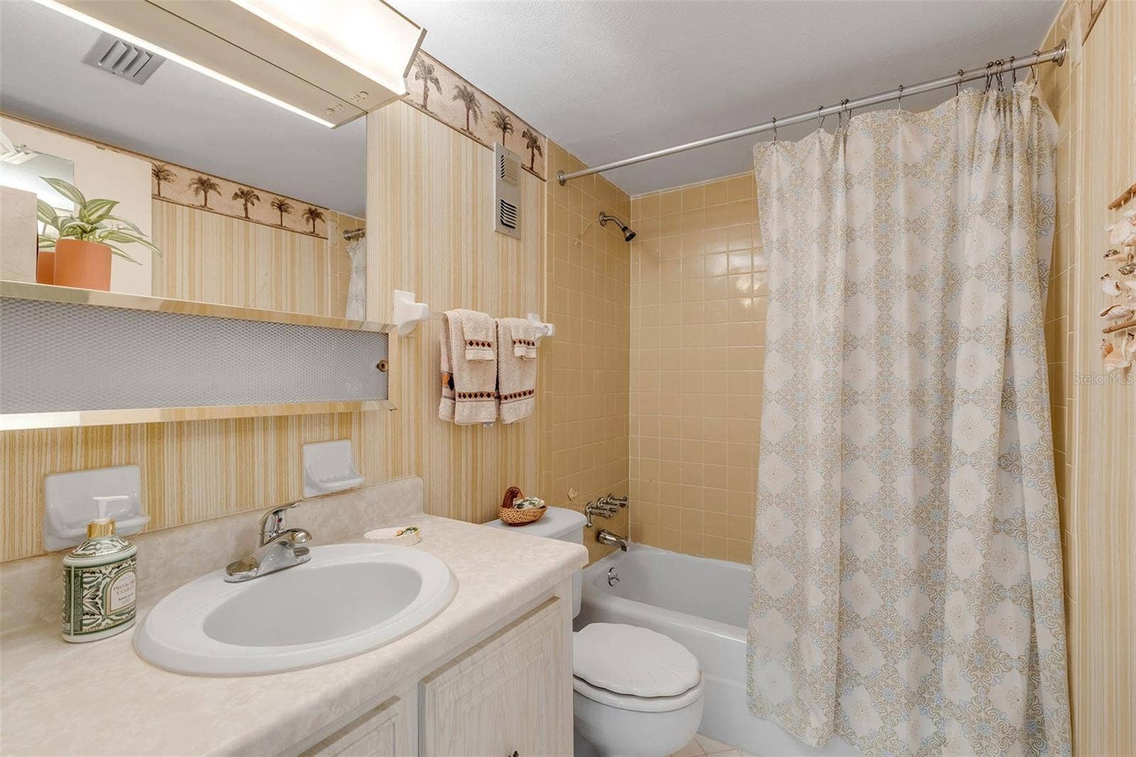 2711 N HALIFAX AVENUE W, #791, Daytona Beach, FL 32118 2711 N HALIFAX AVENUE W, #791, Daytona Beach, FL 32118
