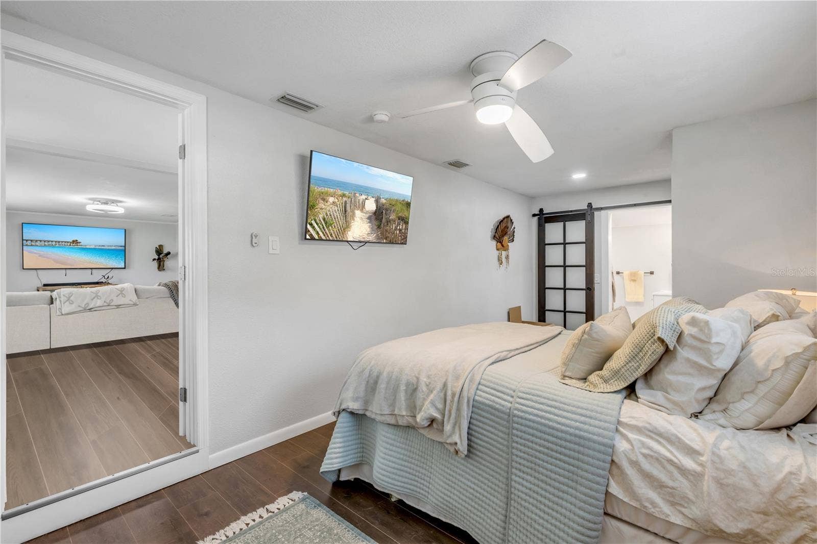 1402 E VOORHIS AVENUE, Deland, FL 32724 1402 E VOORHIS AVENUE, Deland, FL 32724