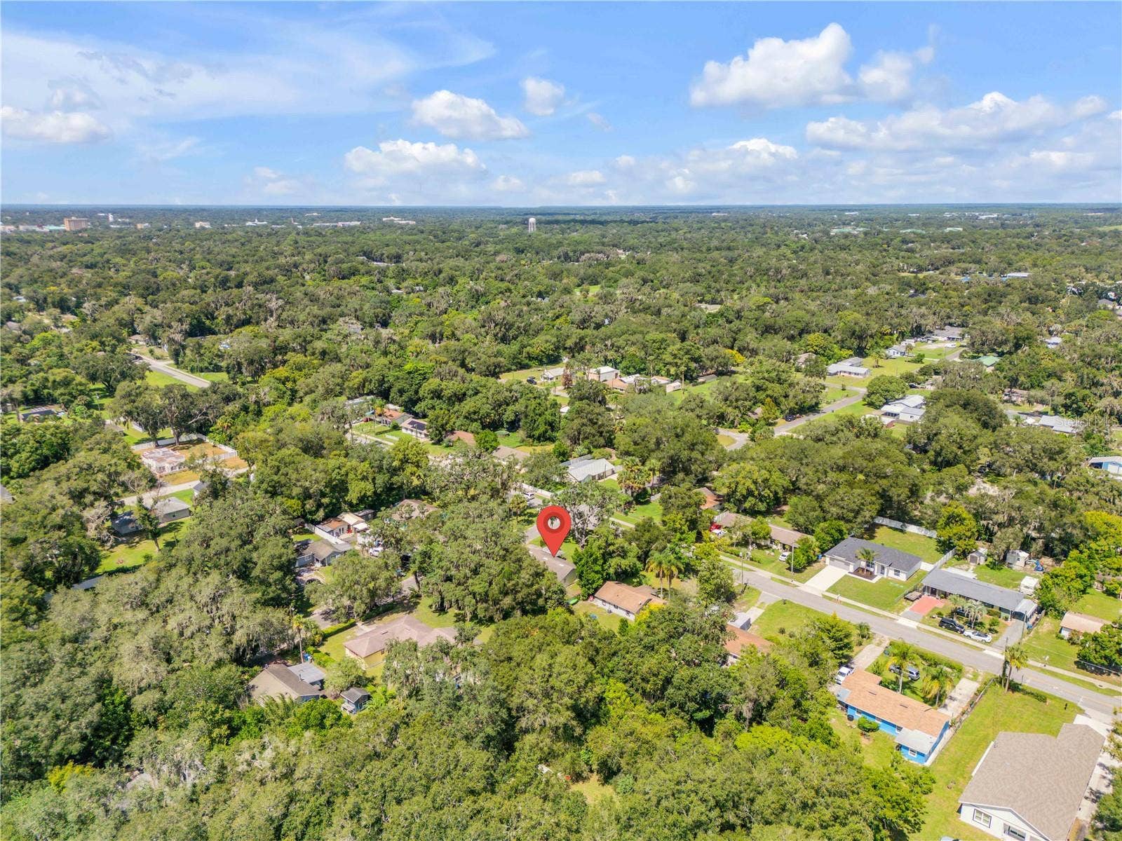 1402 E VOORHIS AVENUE, Deland, FL 32724 1402 E VOORHIS AVENUE, Deland, FL 32724