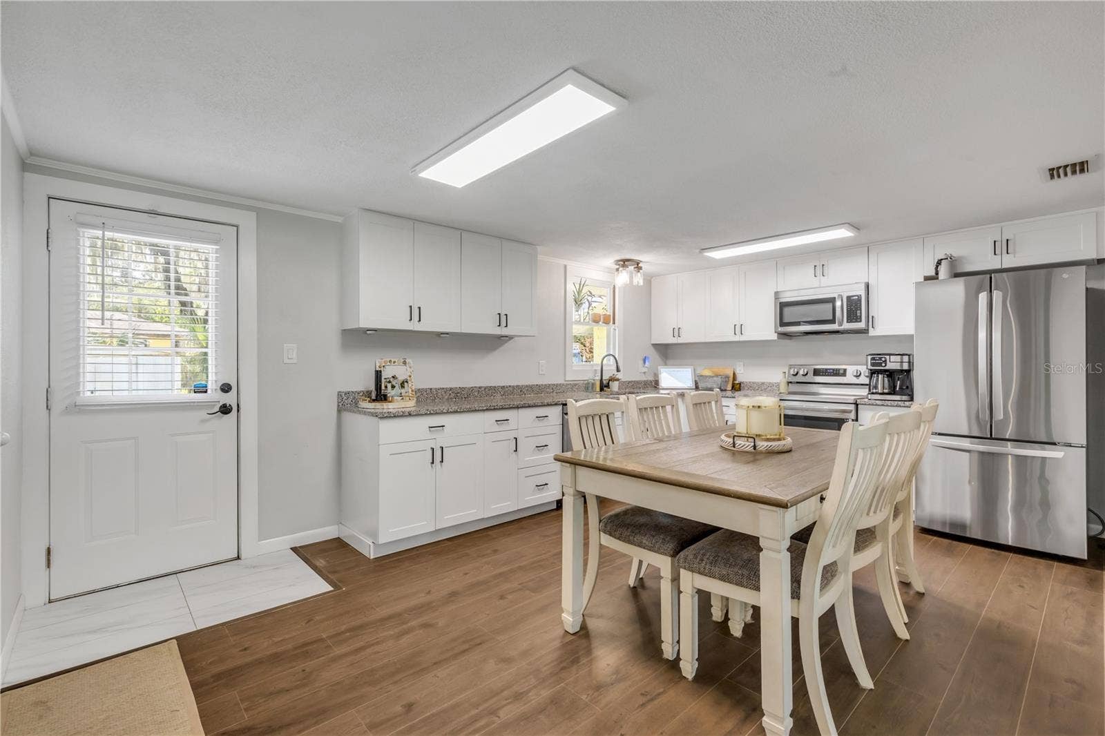 1402 E VOORHIS AVENUE, Deland, FL 32724 1402 E VOORHIS AVENUE, Deland, FL 32724