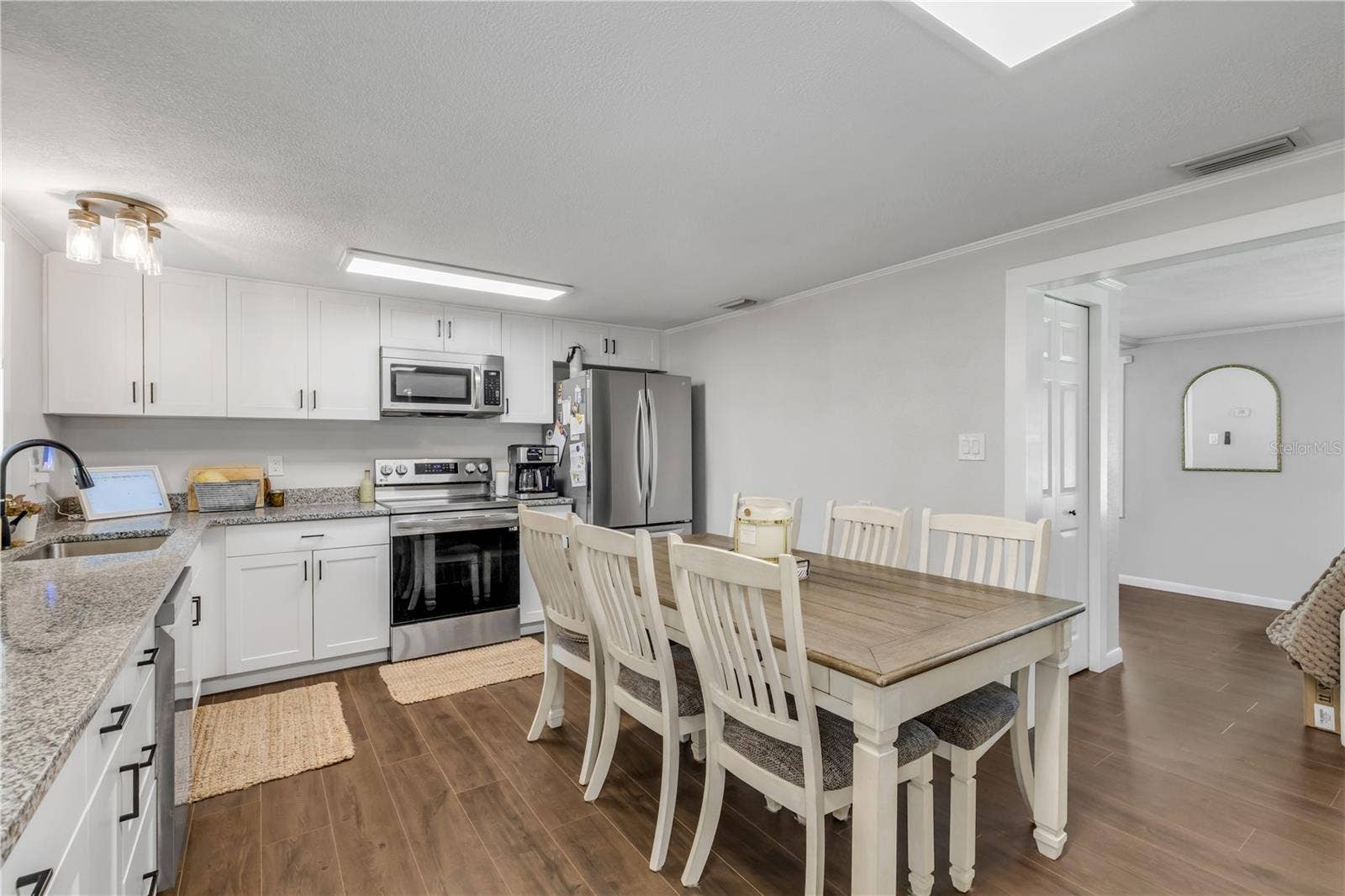 1402 E VOORHIS AVENUE, Deland, FL 32724 1402 E VOORHIS AVENUE, Deland, FL 32724