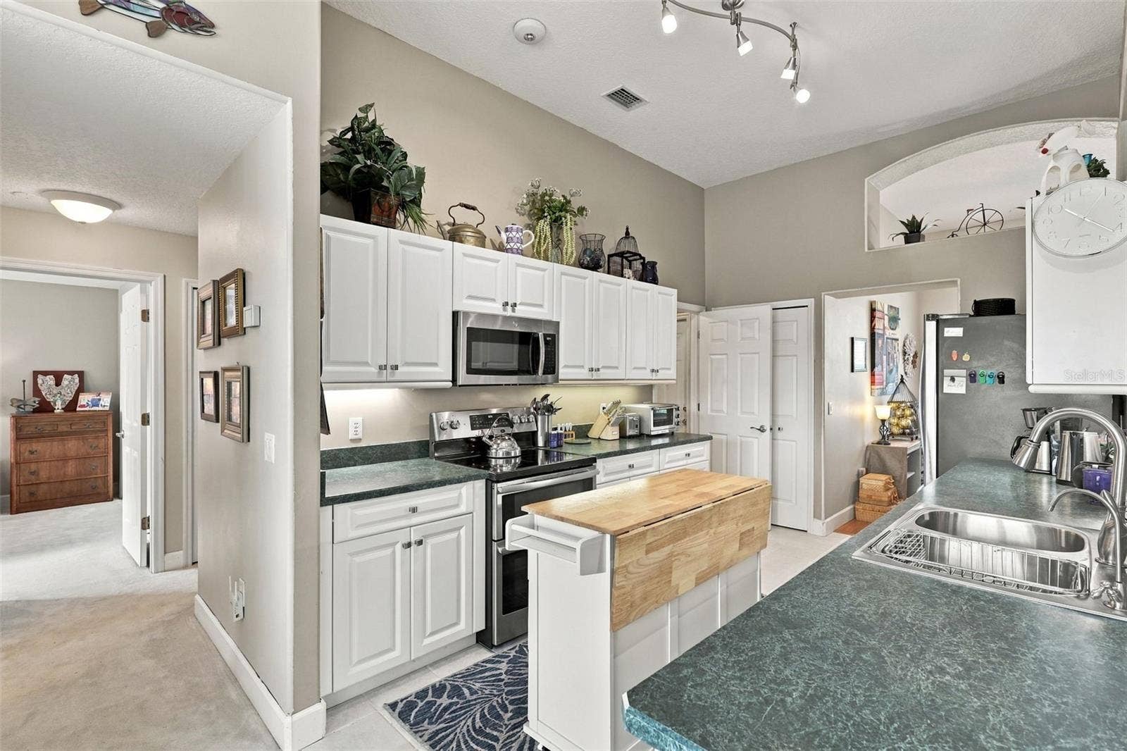 6412 ADRIANNE COURT, Port Orange, FL 32128 6412 ADRIANNE COURT, Port Orange, FL 32128