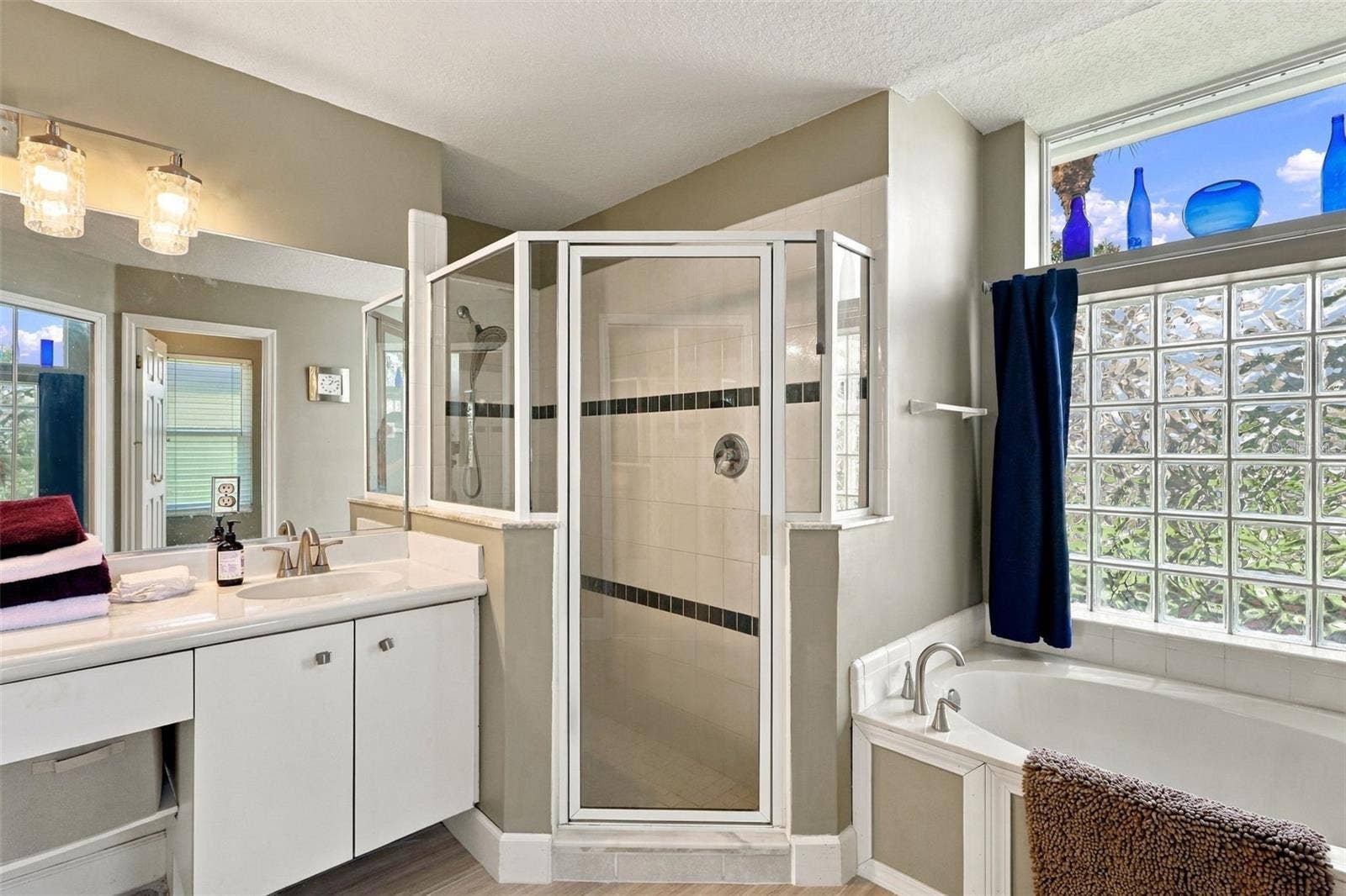 6412 ADRIANNE COURT, Port Orange, FL 32128 6412 ADRIANNE COURT, Port Orange, FL 32128